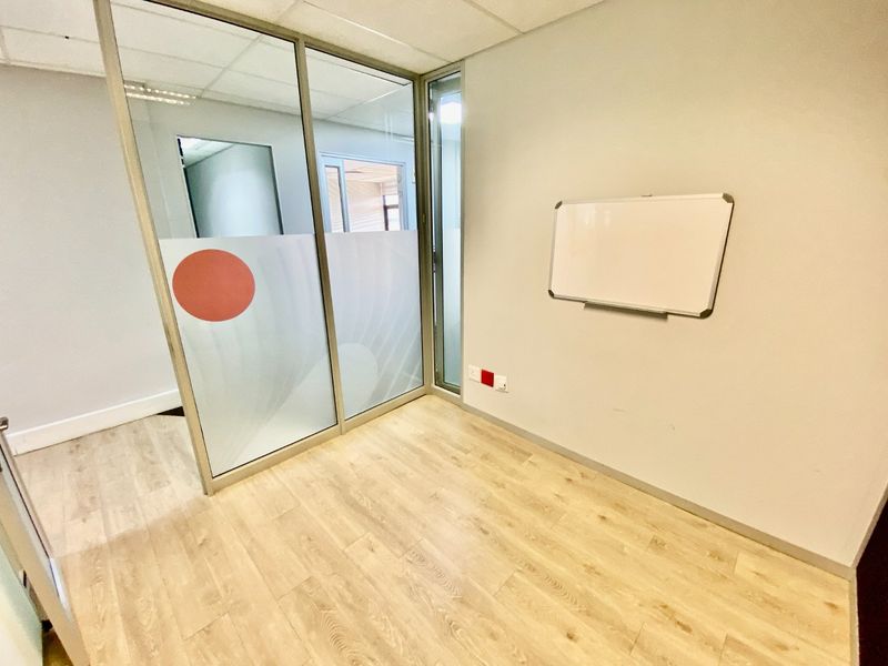 Prime Office Space To Let In Menlyn - Photo 7