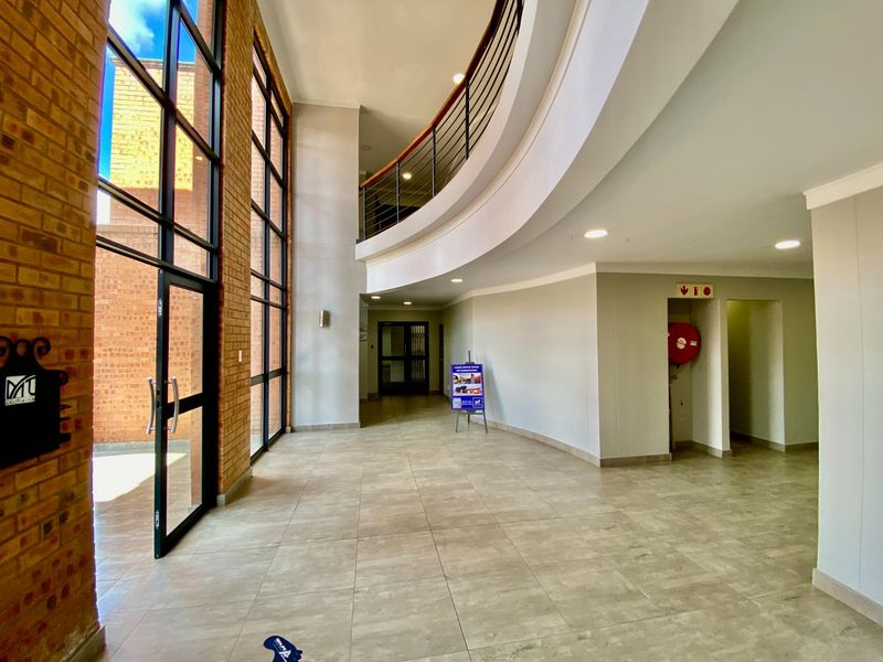Modern Office Space To Let In Boardwalk - Photo 10