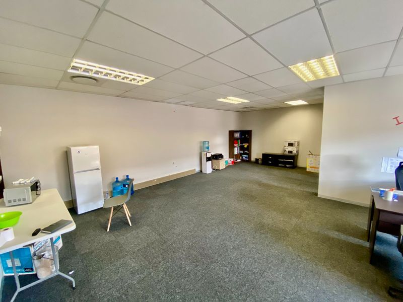 Modern Office Space To Let In Boardwalk - Photo 6