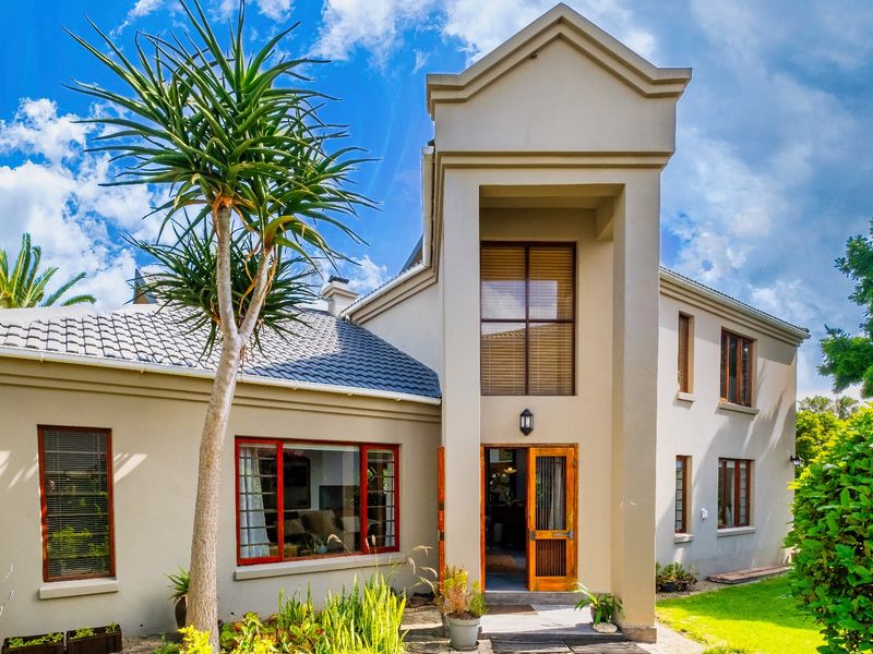 SPACIOUS FAMILY LIVING IN KING GEORGE PARK - Photo 2