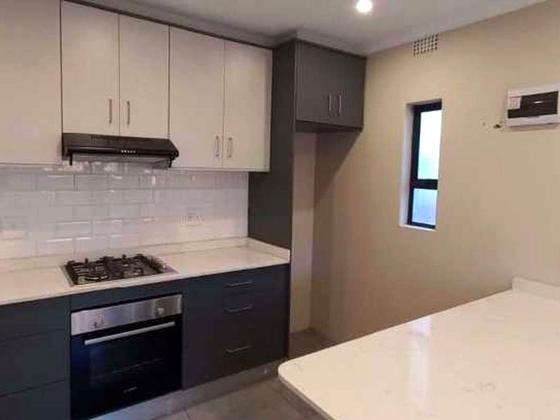REAL ESTATE SERVICES WELCOMES YOU TO JANINE'S NEW RENTAL LISTING  - Photo 4
