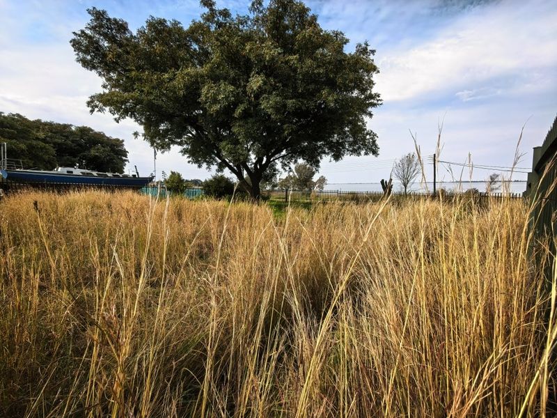 Prime Corner Stand with Uninterrupted Vaal Dam Views - Photo 5