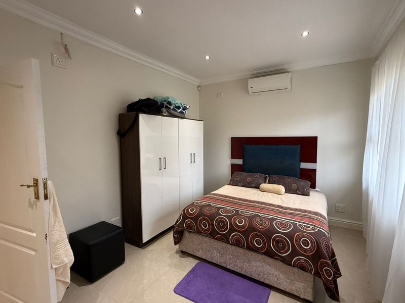 To let in Izinga, 3 bedroom pet friendly townhouse with pool. - Photo 10