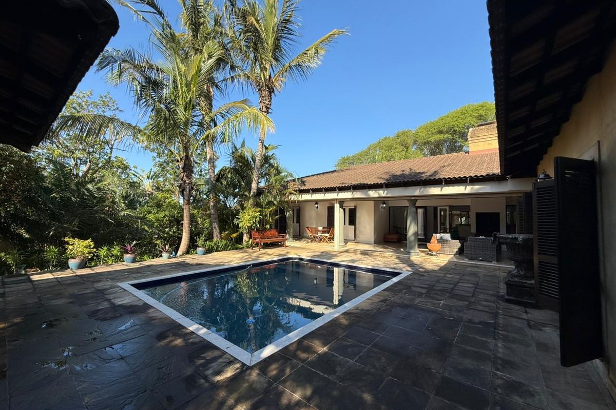 To let in Umhlanga, 4 bedroom pet friendly house with pool. - Photo 4