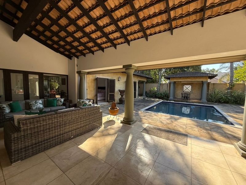 To let in Umhlanga, 4 bedroom pet friendly house with pool. - Photo 1