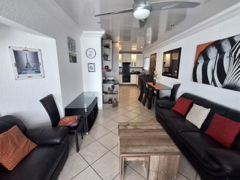 Prime Beachfront Apartment With Uninterrupted Ocean Vistas And Direct Beach Access!!!!!    - Photo 4