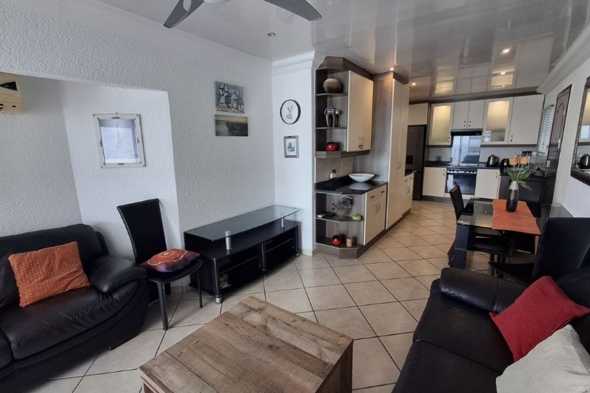 Prime Beachfront Apartment With Uninterrupted Ocean Vistas And Direct Beach Access!!!!!    - Photo 5