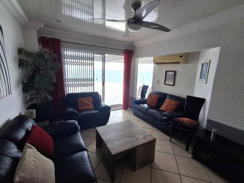 Prime Beachfront Apartment With Uninterrupted Ocean Vistas And Direct Beach Access!!!!!    - Photo 2