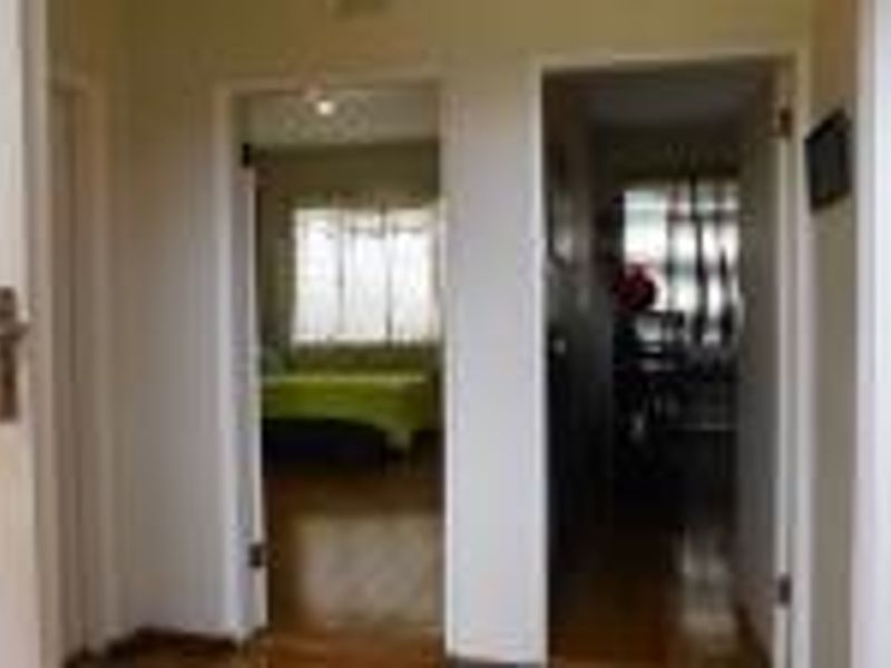 Central Pinetown 1 Bedroom apartment - Photo 1