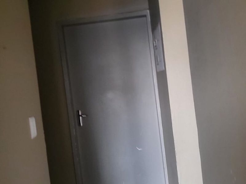 2 Bedroom Ground Floor Apartment To Rent in North Riding - Photo 9
