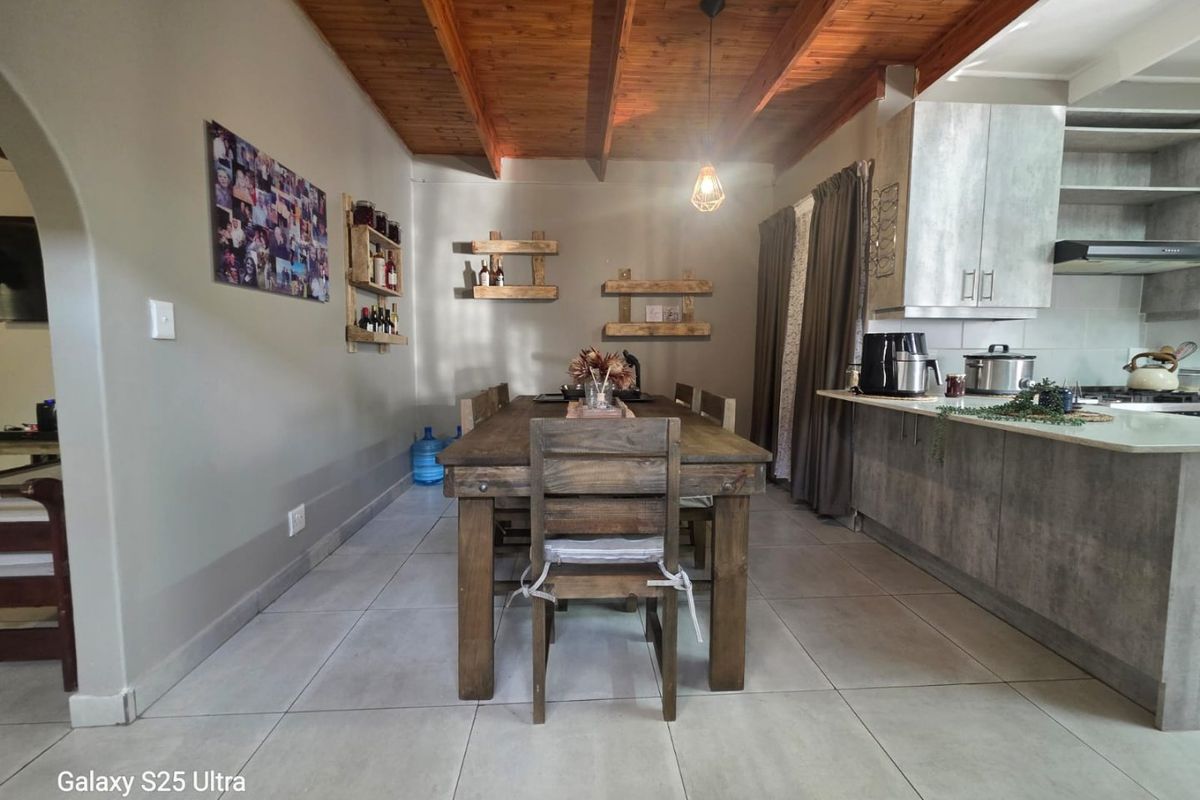 Spacious 3 bed house in Wonderboom with solar and fibre - Photo 5