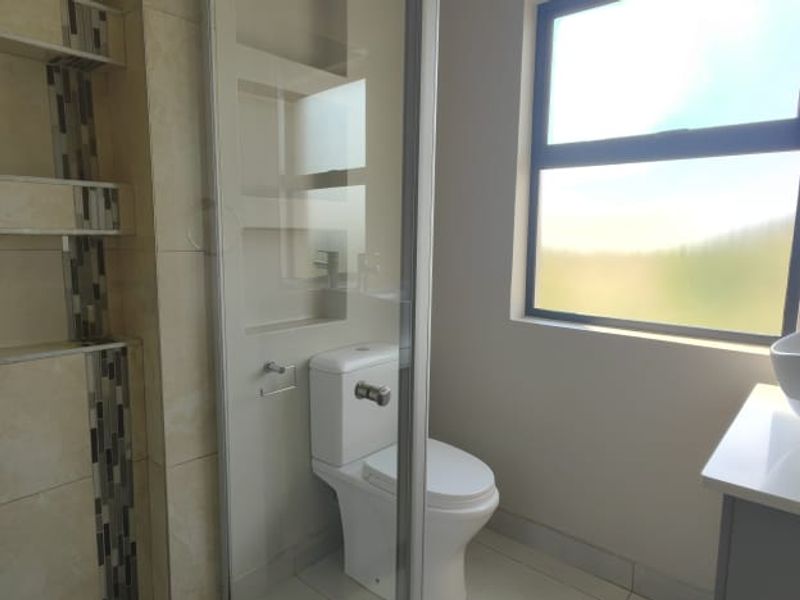 La Camargue estate home with modern comfort - Available 1 August 2026 - Photo 10