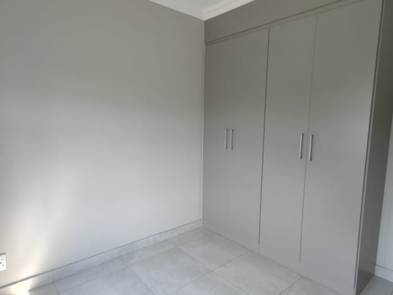 La Camargue estate home with modern comfort - Available 1 August 2026 - Photo 8