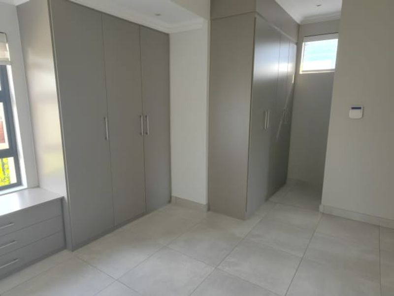 La Camargue estate home with modern comfort - Available 1 August 2026 - Photo 7