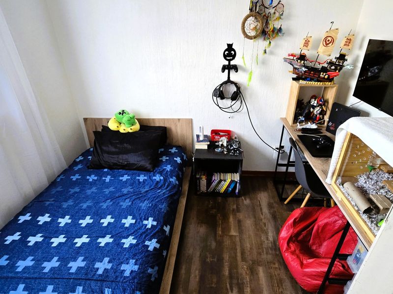 Spacious 3-Bedroom Townhouse to Rent in Elarduspark, Pretoria - Photo 9