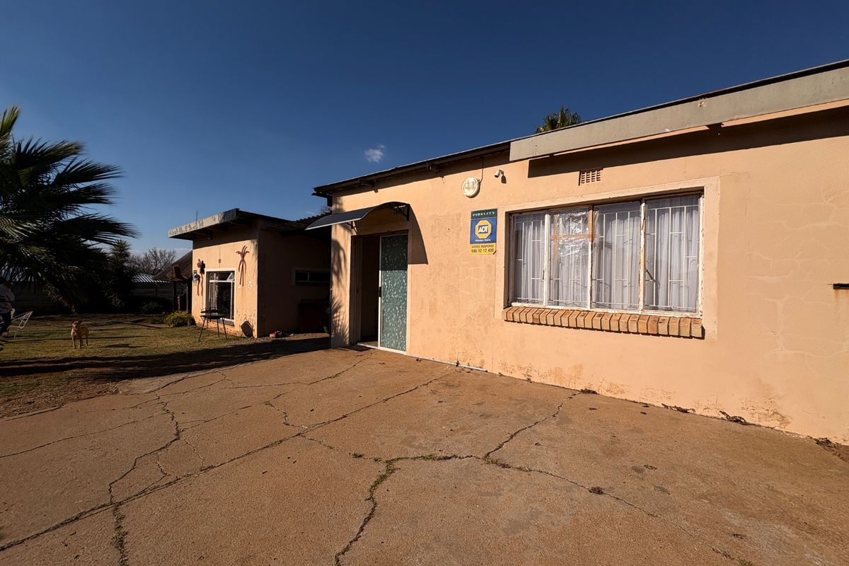 Investment Opportunity with Endless Potential in Elandia, Klerksdorp! - Photo 2