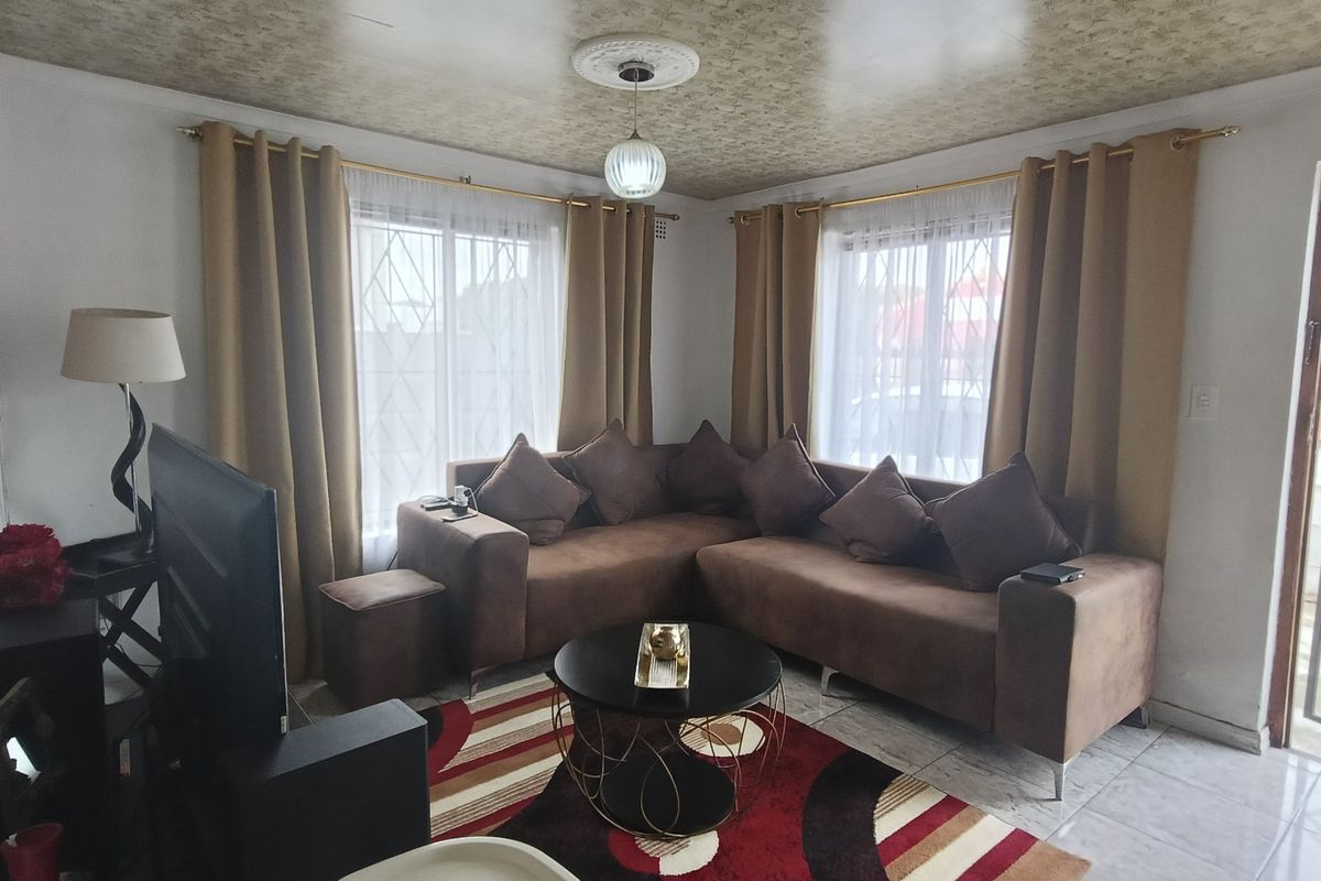 3-Bedroom Home for Sale in Hindle Park - Photo 5