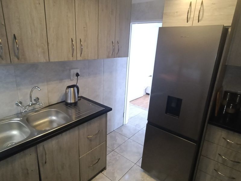 3-Bedroom Home for Sale in Hindle Park - Photo 9