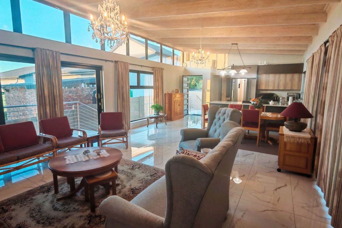 Elegant Family Duet with Scenic Views & Style! - Photo 3