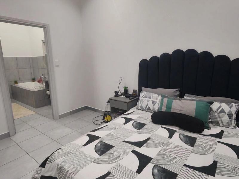 Prime, open plan investment property in Hartenbos Heuwels! - Photo 7