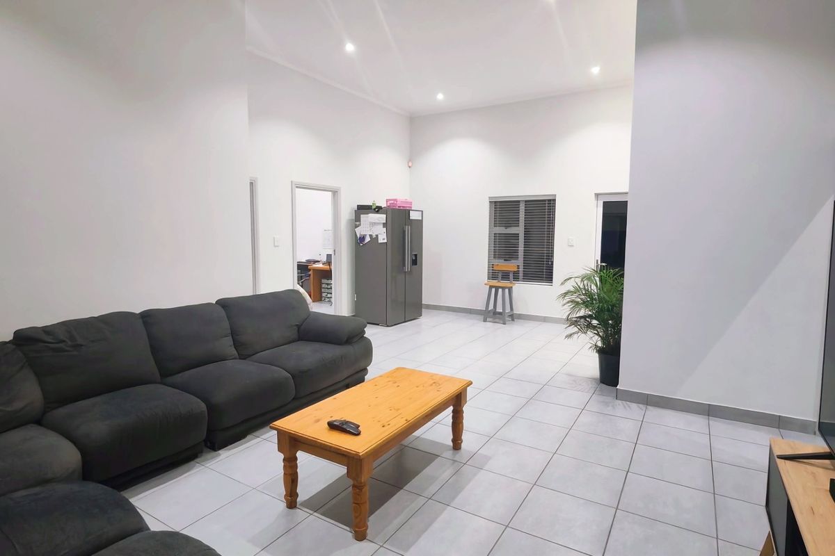Prime, open plan investment property in Hartenbos Heuwels! - Photo 4