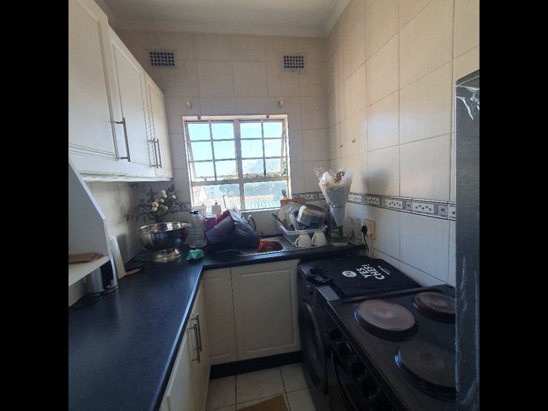 Secure 1-Bedroom Apartment Near Musgrave Centre - Photo 10