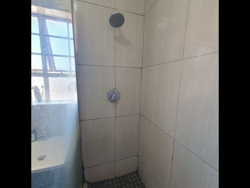 Secure 1-Bedroom Apartment Near Musgrave Centre - Photo 8