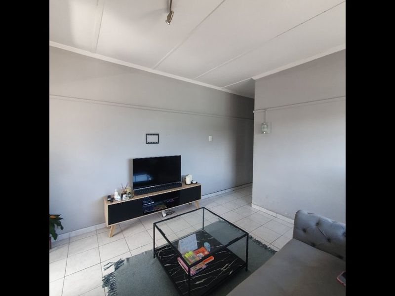 Secure 1-Bedroom Apartment Near Musgrave Centre - Photo 5