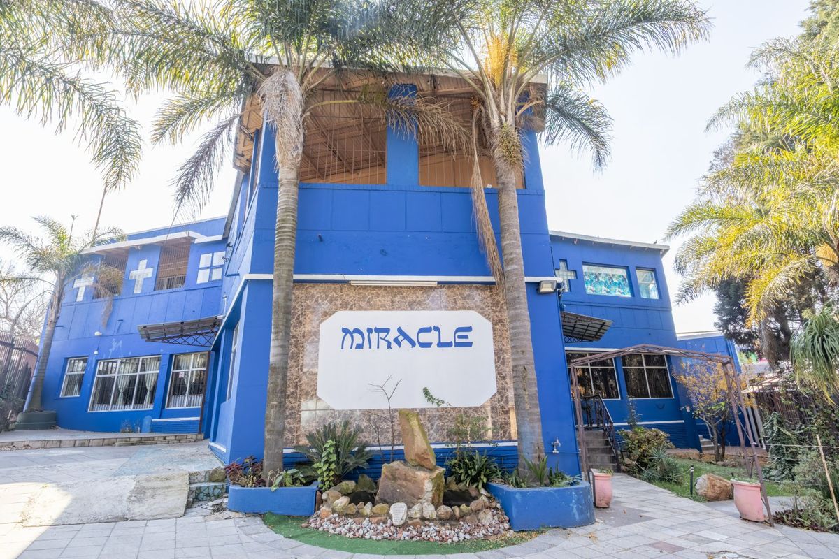 Versatile Mixed-Use Commercial Property with Residential Income Potential - Photo 3