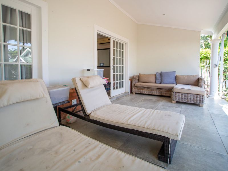 Mt Edgecombe Estate 2 - Spacious, freestanding cluster home in a quiet cul-de-sac near to Gate 6 - 4 bedroom with a self contained loft apartment -Experience peace of mind with 24-hour security and facilities to delight the whole family. Available from 1st of July - Photo 10