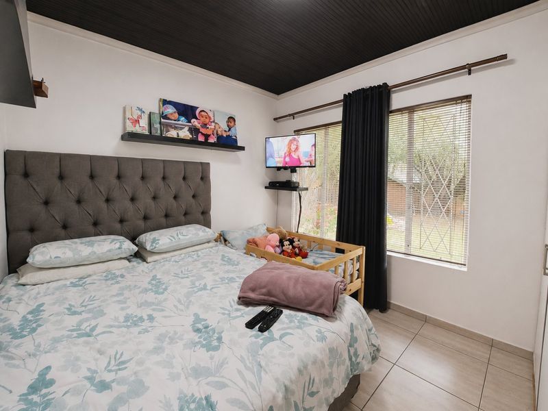 Family Townhouse in Eden Glen with Garden Oasis - Photo 7
