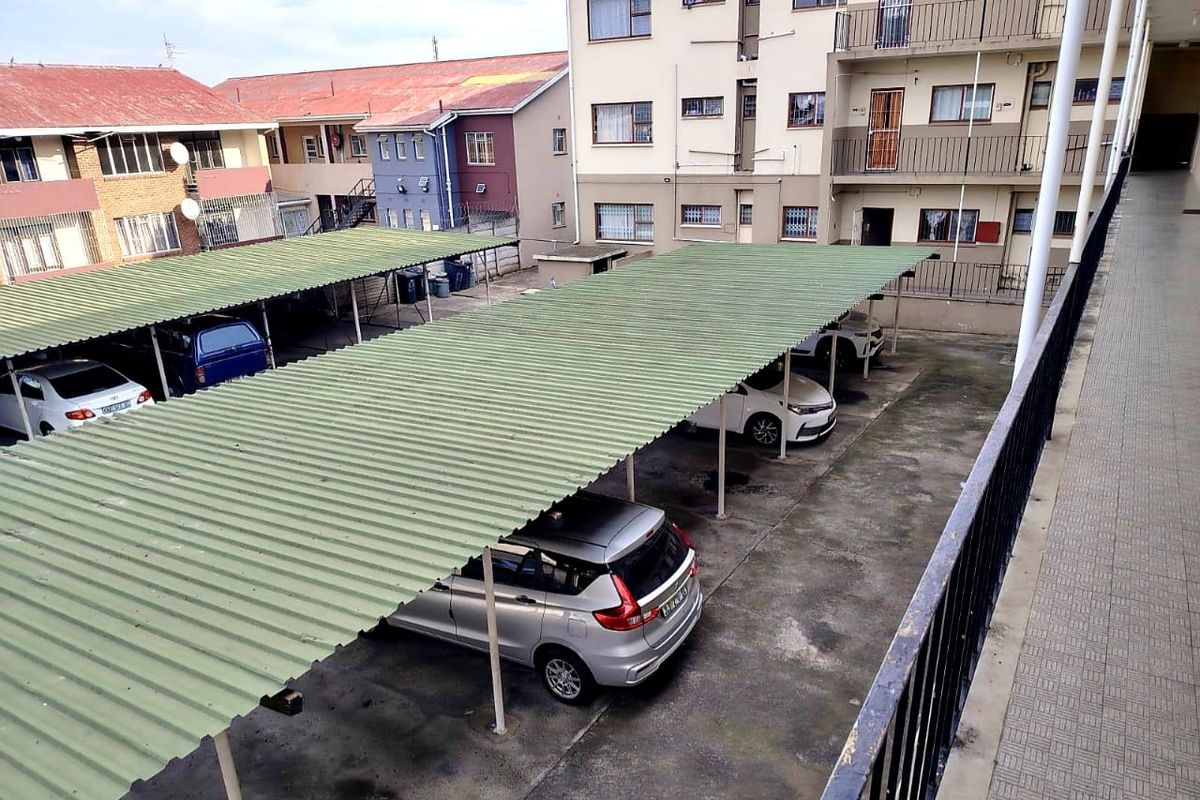 3 Bedroom Apartment in King Williams Town Central Rental - Photo 3