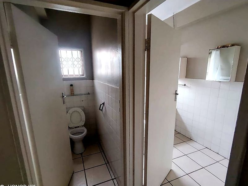 3 Bedroom Apartment in King Williams Town Central Rental - Photo 6