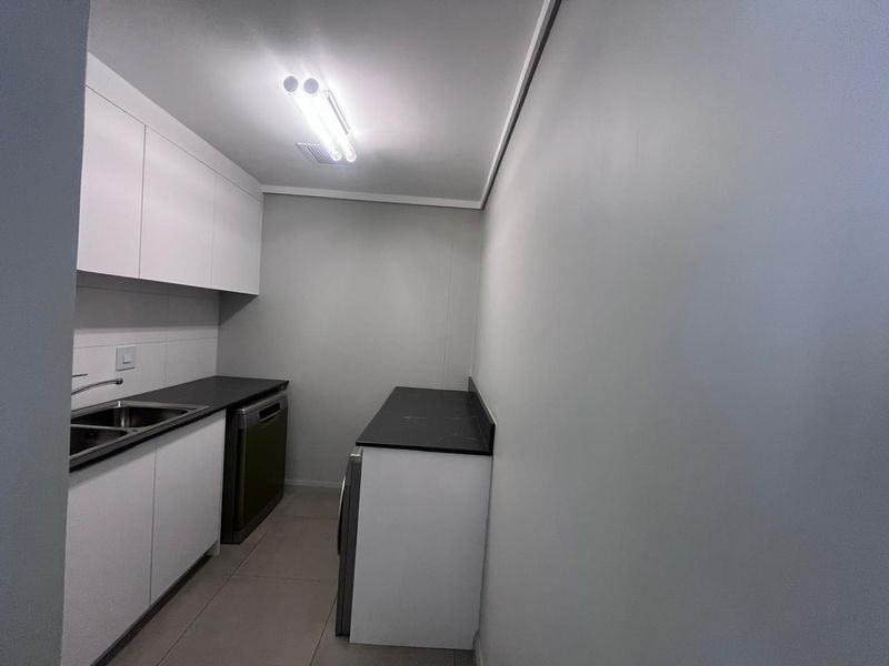 3 Bedroom Ground floor  fully furnished apartment for Rental in Midstream   - Photo 5