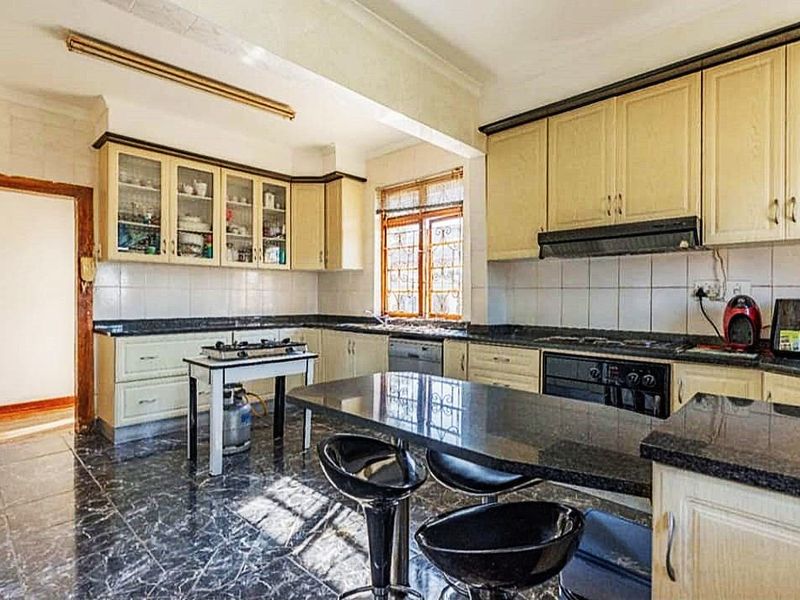 A property with options - Photo 2