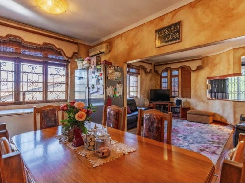 A property with options - Photo 9