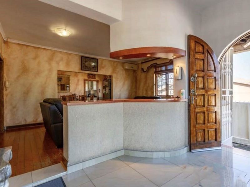 A property with options - Photo 4