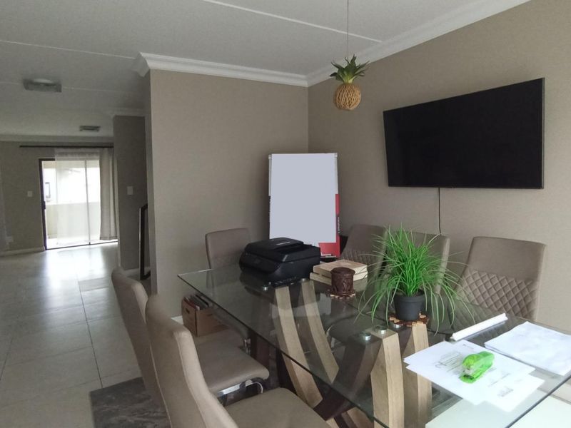 Charming Double-Storey Townhouse with Private Garden in Secure Riverbend Estate, Kyalami Hills - Photo 9