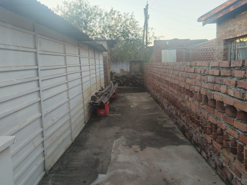 Charming Ga-Rankuwa Home with Fibre and Parkade - Photo 9
