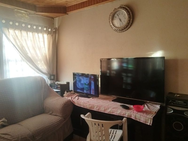 Charming Ga-Rankuwa Home with Fibre and Parkade - Photo 6
