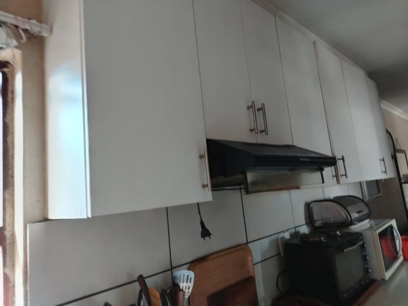 1ST FLOOR 2 BEDROOM FLAT FOR SALE - EIKENHOF FLAT BELMONT PARK - Photo 10