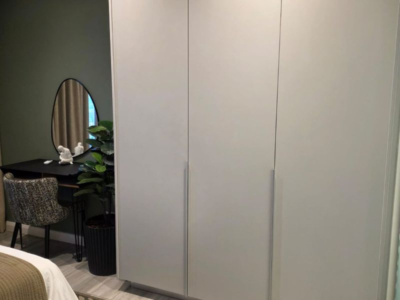 Luxury 2 Bedroom 1.5 Bathroom in Menlyn - Photo 6