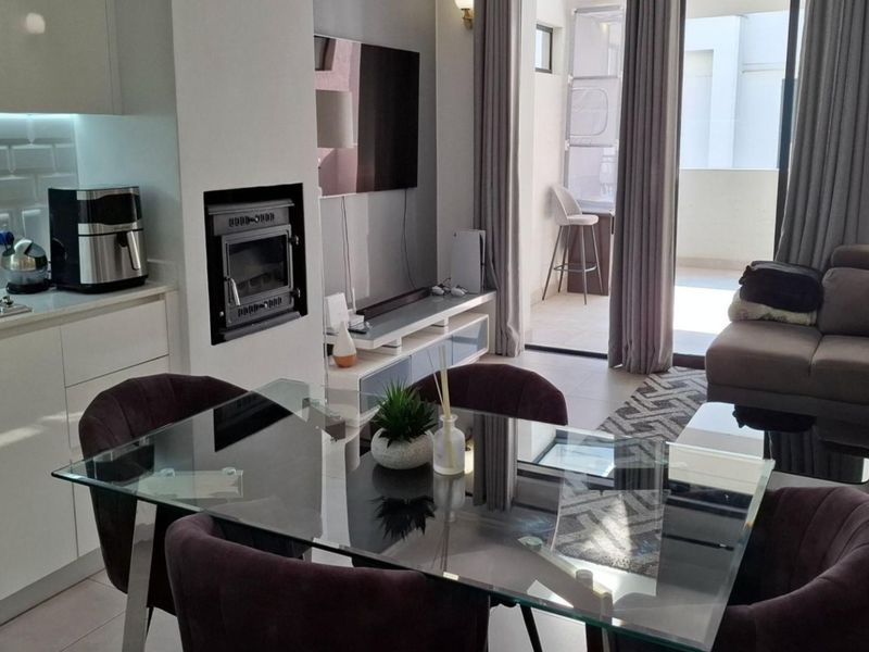 2 Bedroom Apartment / Flat for Sale in Craighall - Photo 5