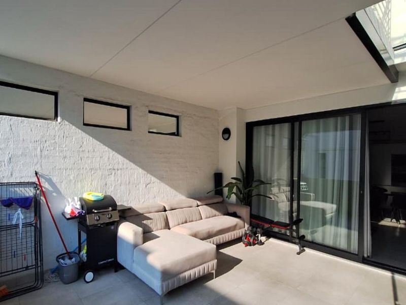 2 Bedroom Apartment / Flat for Sale in Craighall - Photo 6