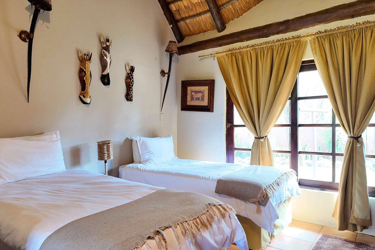 5 Star Game Lodge ideal For Safari-Outfitter - Photo 2