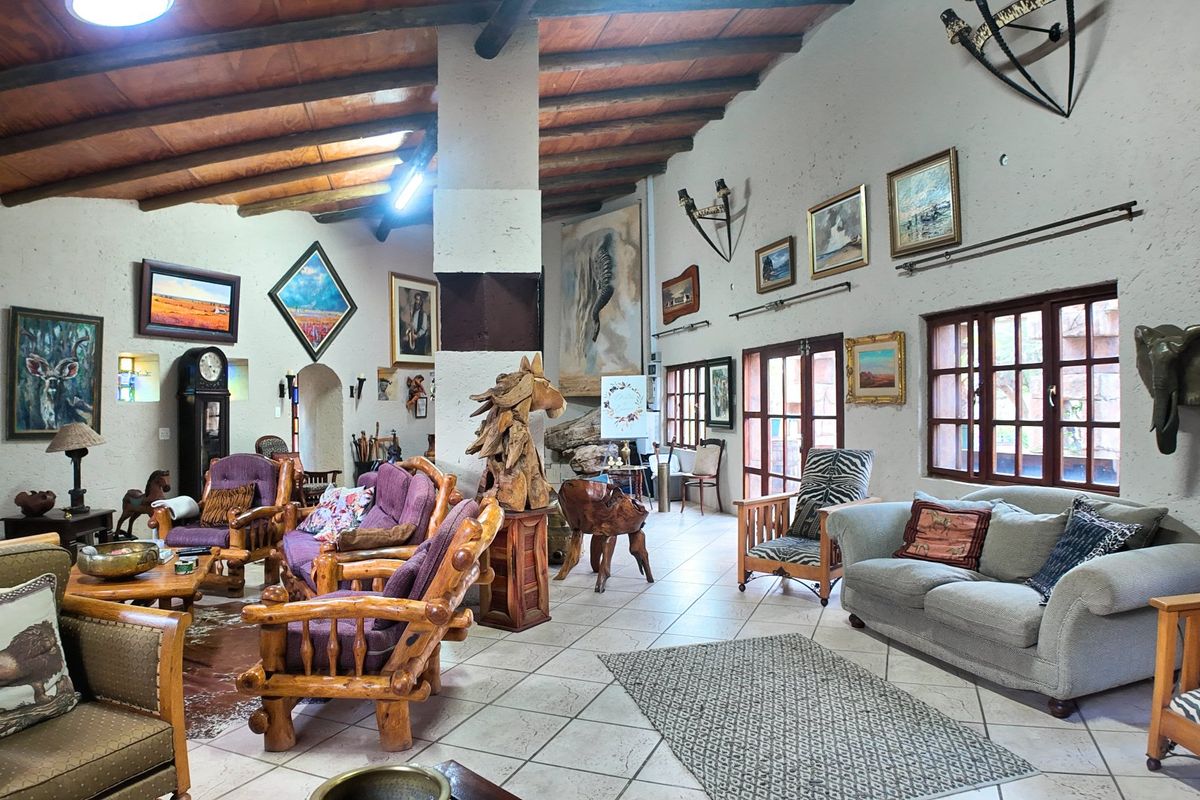Huge 4 Bedrooms Home on 147 Hectares Sectional Game Farm (7 owners) - Photo 4