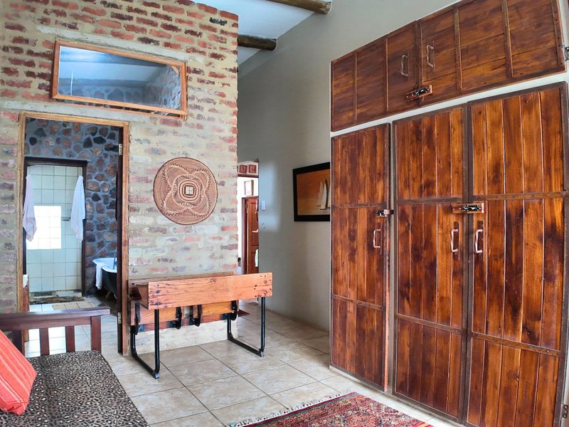 Huge 4 Bedrooms Home on 147 Hectares Sectional Game Farm (7 owners) - Photo 10