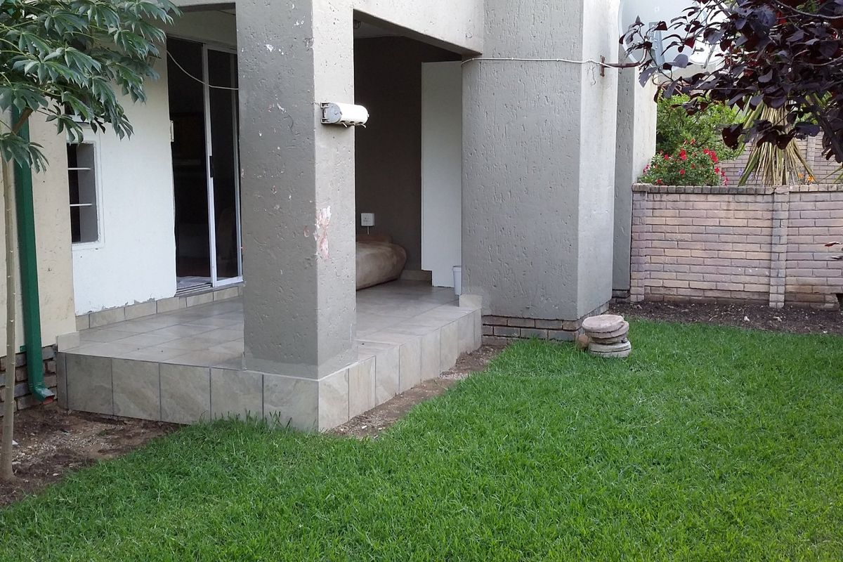 Super ground floor apartment for easy living with pets - Photo 2