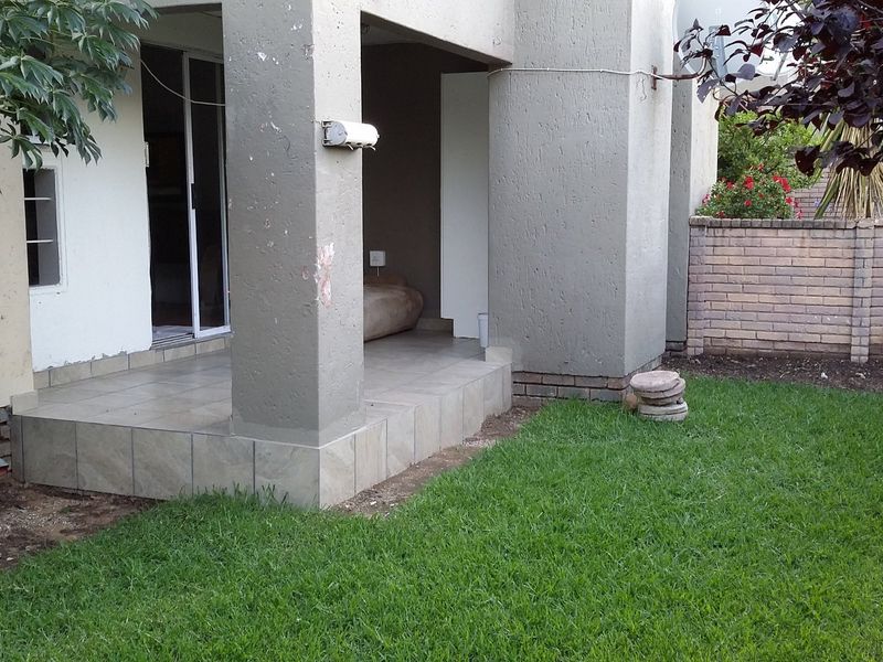 Super ground floor apartment for easy living with pets - Photo 2