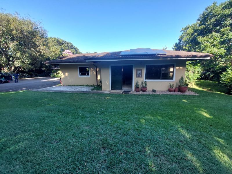 Sunny 2 bed garden cottage in Kloof with modern ease - Photo 1